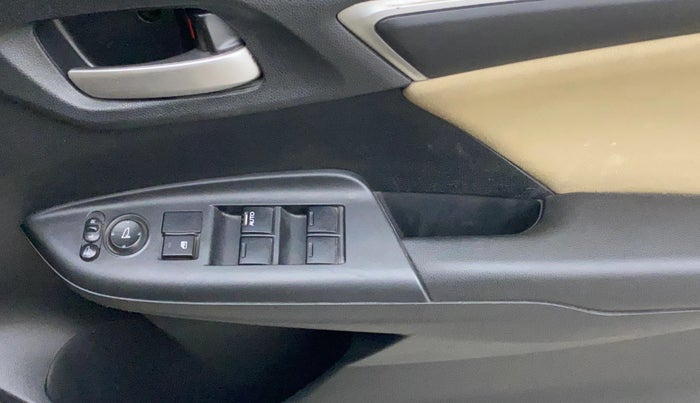 2016 Honda Jazz 1.2L I-VTEC V AT, Petrol, Automatic, 81,863 km, Driver Side Door Panels Control