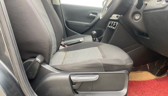 2015 Volkswagen Polo COMFORTLINE 1.2L, Petrol, Manual, 73,819 km, Driver Side Adjustment Panel