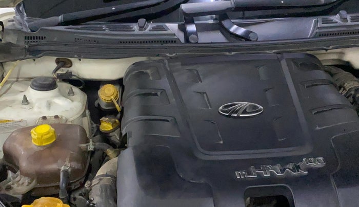 2017 Mahindra XUV500 W4, Diesel, Manual, 74,520 km, Engine View - Right