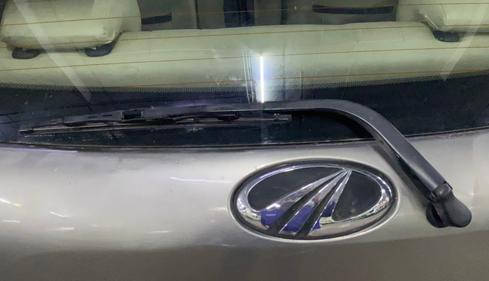 2018 Mahindra KUV 100 NXT K8 P 6 STR, Petrol, Manual, 85,392 km, Rear Wiper
