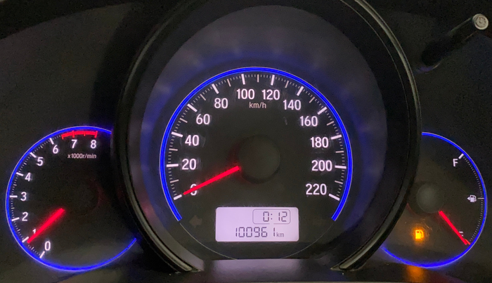 2016 Honda Jazz 1.2L I-VTEC E, Petrol, Manual, 1,00,945 km, Odometer Image