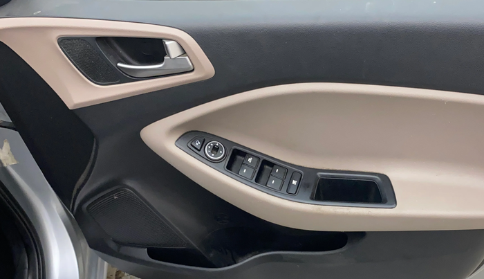 2019 Hyundai Elite i20 ASTA (O) CVT, Petrol, Automatic, 53,050 km, Driver Side Door Panels Control