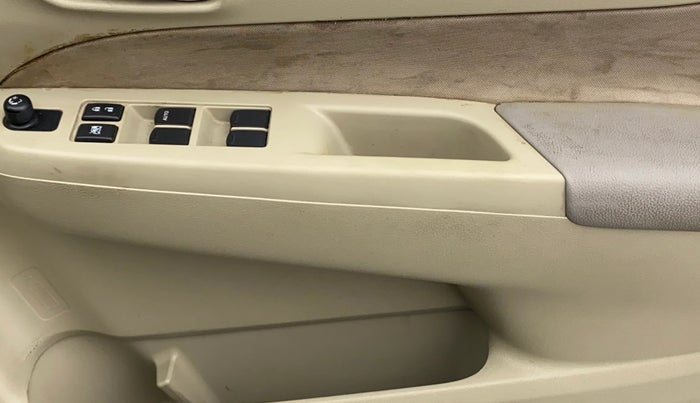 2015 Maruti Ciaz VXI+AT, Petrol, Automatic, 94,706 km, Driver Side Door Panels Control