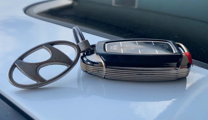 2024 Hyundai Verna SX 1.5 l MPI, Petrol, Manual, 36,728 km, Key Close Up