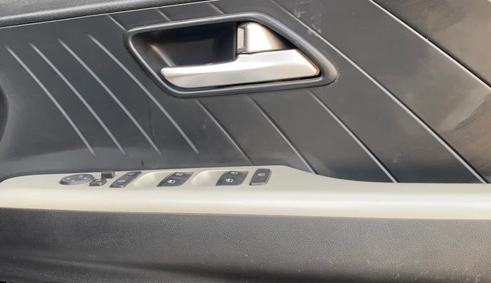 2024 Hyundai Verna SX 1.5 l MPI, Petrol, Manual, 36,728 km, Driver Side Door Panels Control