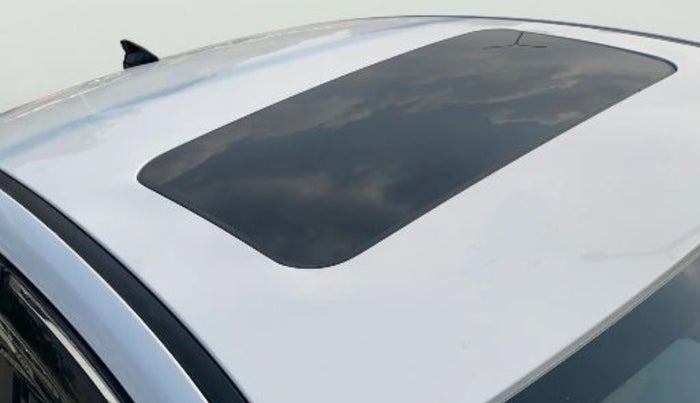 2024 Hyundai Verna SX 1.5 l MPI, Petrol, Manual, 36,728 km, Moonroof/ Sunroof