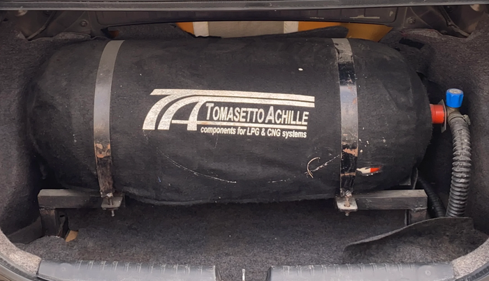 2014 Honda Amaze 1.2L I-VTEC VX, CNG, Manual, 1,21,720 km, Boot Inside