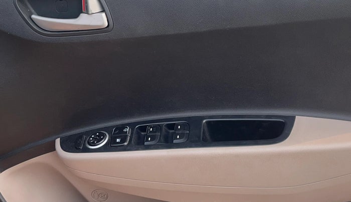 2015 Hyundai Grand i10 ASTA AT 1.2 KAPPA VTVT, Petrol, Automatic, 87,358 km, Driver Side Door Panels Control