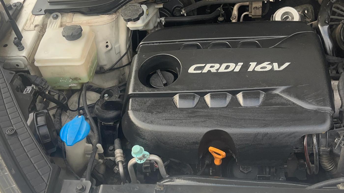 2018 Hyundai Creta SX 1.6 DIESEL DUAL TONE, Diesel, Manual, 1,10,304 km, Engine View - Right