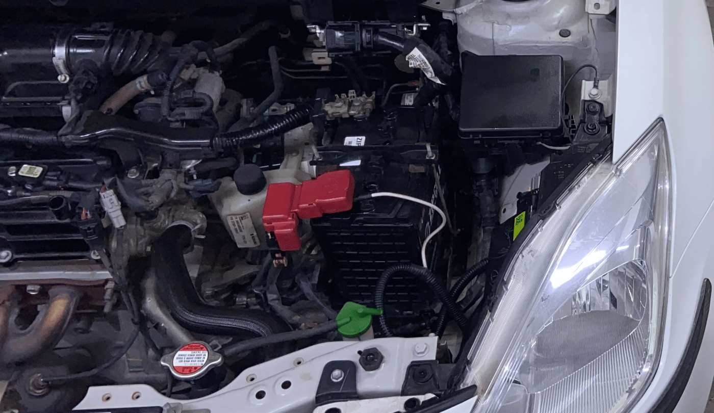 2020 Maruti Swift VXI AMT, Petrol, Automatic, 38,458 km, Engine View - Left