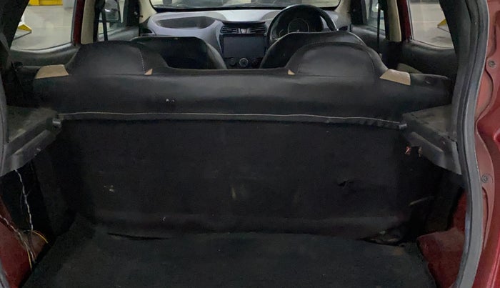 2013 Hyundai Eon MAGNA +, Petrol, Manual, 90,179 km, Boot Inside