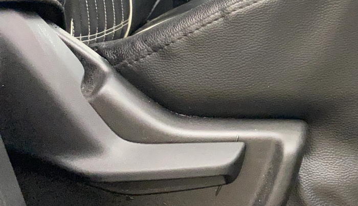 2019 Maruti IGNIS DELTA 1.2 AMT, Petrol, Automatic, 14,627 km, Driver Side Adjustment Panel