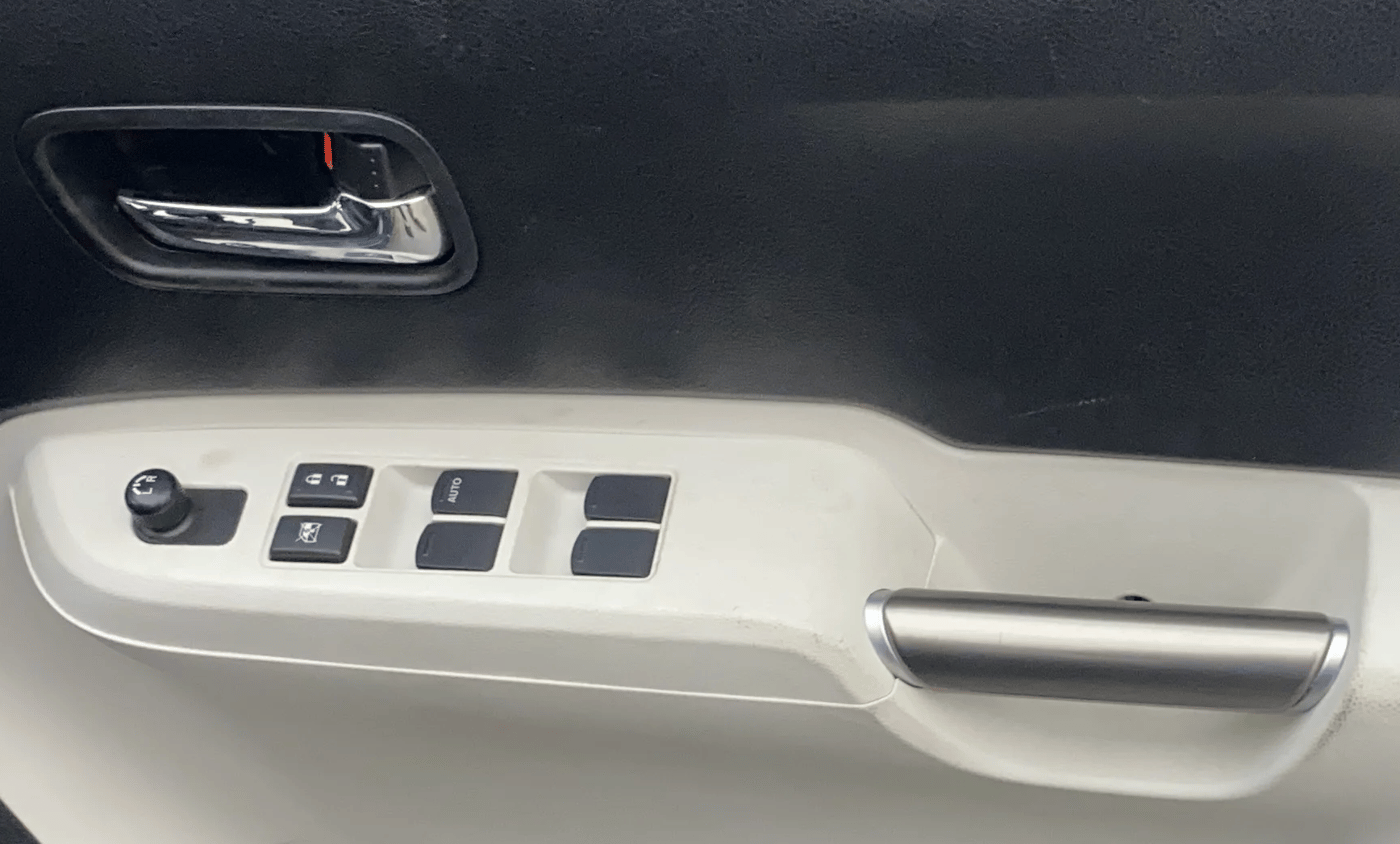 2019 Maruti IGNIS DELTA 1.2 AMT, Petrol, Automatic, 14,627 km, Driver Side Door Panels Control