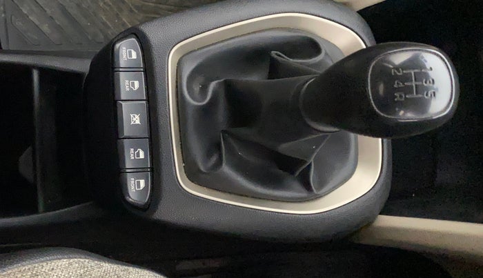 2020 Hyundai NEW SANTRO MAGNA, Petrol, Manual, 43,885 km, Gear Lever