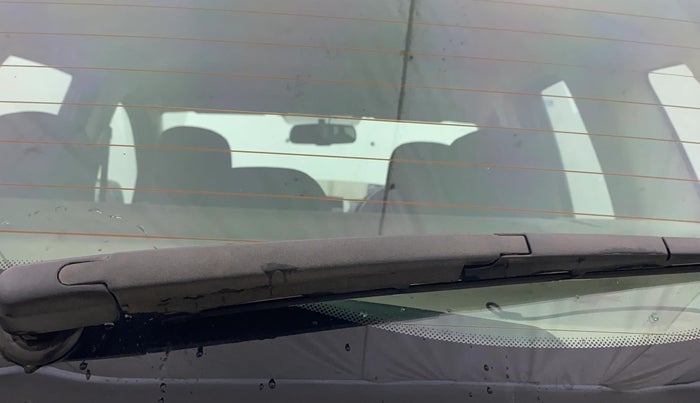 2017 Renault Duster RXS CVT, Petrol, Automatic, 61,503 km, Rear Wiper