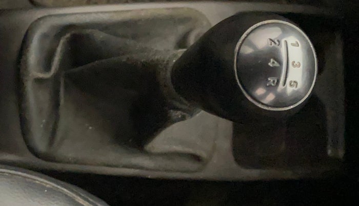 2015 Hyundai Eon MAGNA +, Petrol, Manual, 56,312 km, Gear Lever