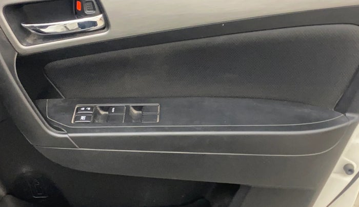 2019 Maruti Vitara Brezza ZDI PLUS AMT, Diesel, Automatic, 72,378 km, Driver Side Door Panels Control