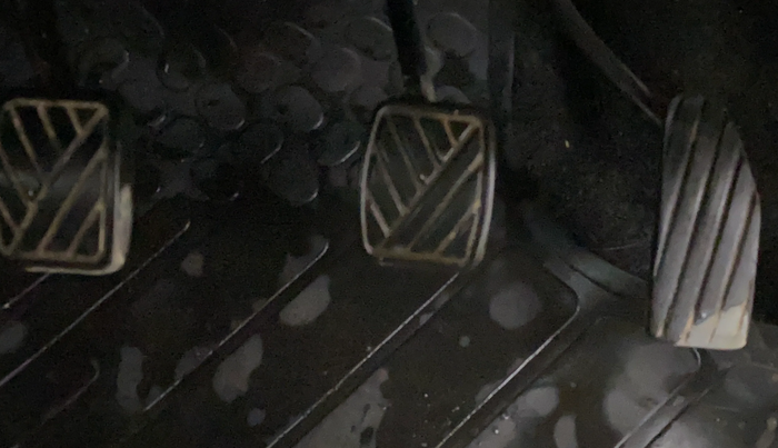 2013 Maruti Wagon R 1.0 VXI, Petrol, Manual, 31,278 km, Pedals