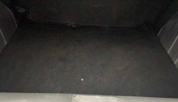 2016 Renault Kwid RXT 0.8 (O), Petrol, Manual, 37,497 km, Boot Inside