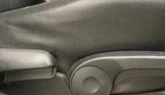 2020 Maruti Vitara Brezza ZXI, Petrol, Manual, 81,369 km, Driver Side Adjustment Panel