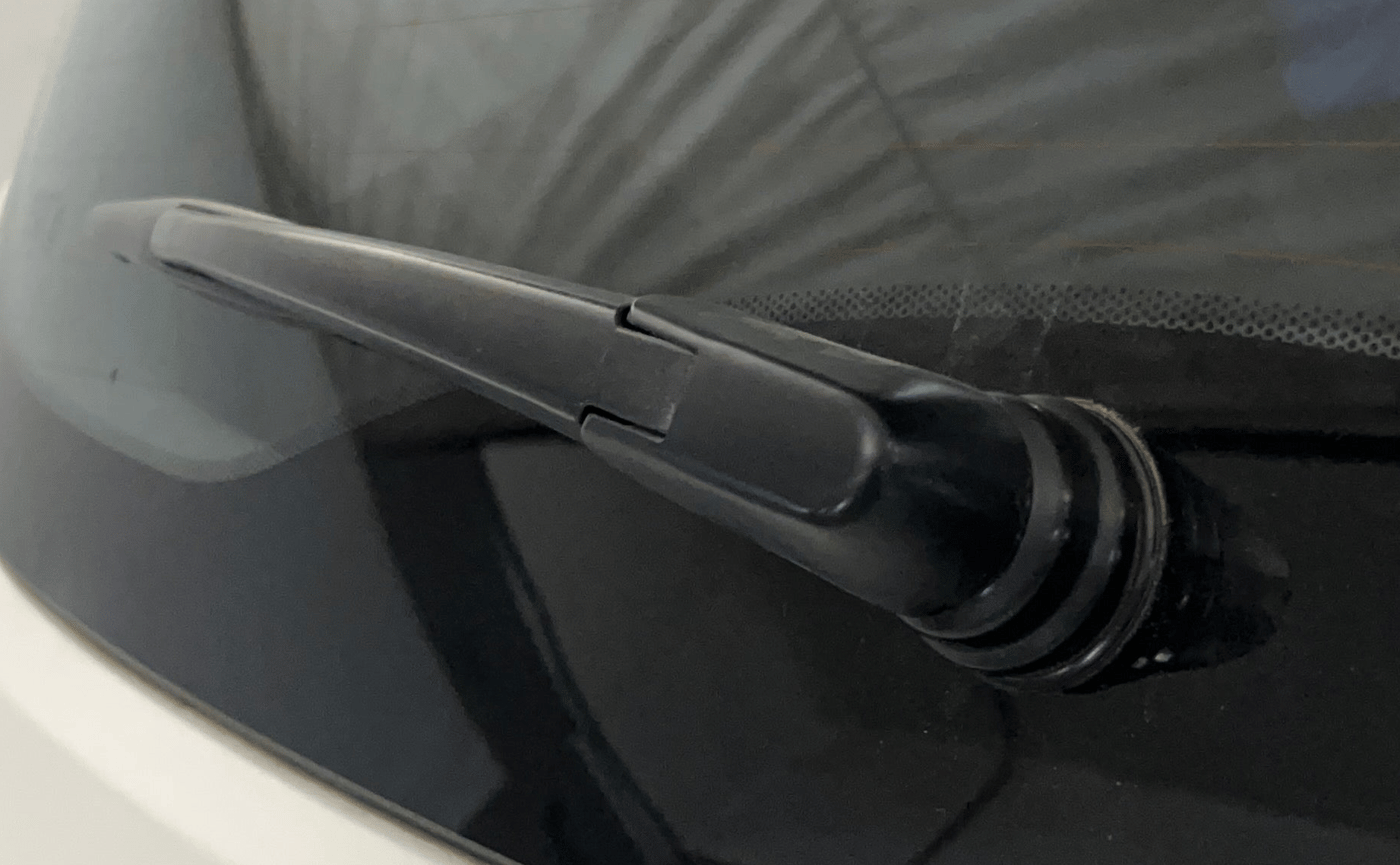 2022 Tata Harrier XZA PLUS 2.0L, Diesel, Automatic, 1,14,866 km, Rear Wiper