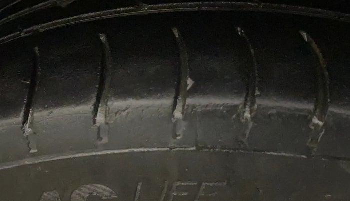 2022 Renault TRIBER RXZ, Petrol, Manual, 43,677 km, Left Rear Tyre Tread