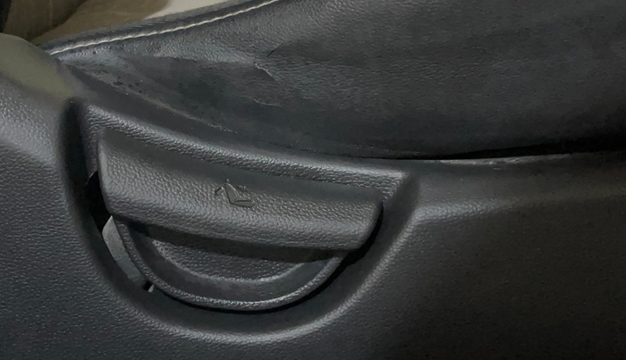 2016 Hyundai Grand i10 ASTA (O) 1.2 KAPPA VTVT, Petrol, Manual, 85,372 km, Driver Side Adjustment Panel