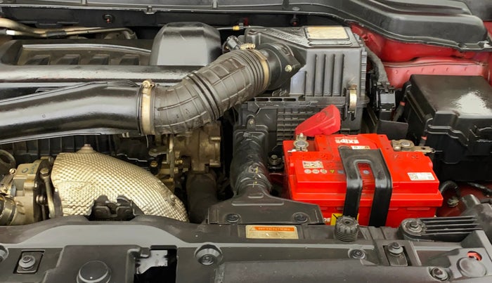 2019 Mahindra XUV300 W8 1.5 DIESEL, Diesel, Manual, 94,072 km, Engine View - Left