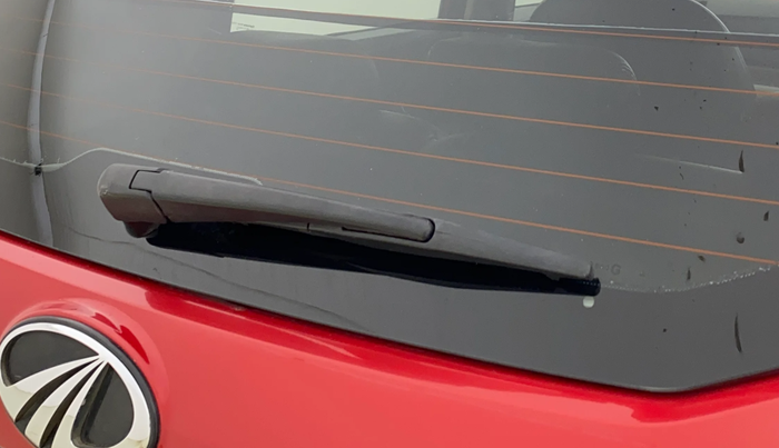 2019 Mahindra XUV300 W8 1.5 DIESEL, Diesel, Manual, 94,072 km, Rear Wiper