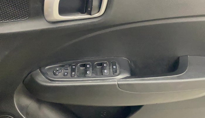 2021 Hyundai VENUE SX 1.0 TURBO IMT, Petrol, Manual, 56,990 km, Driver Side Door Panels Control