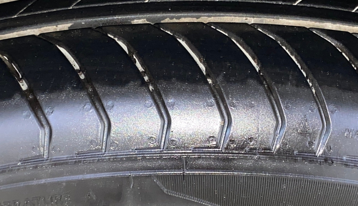 2022 MG ASTOR SUPER EX 1.5 MT, Petrol, Manual, 48,142 km, Right Rear Tyre Tread