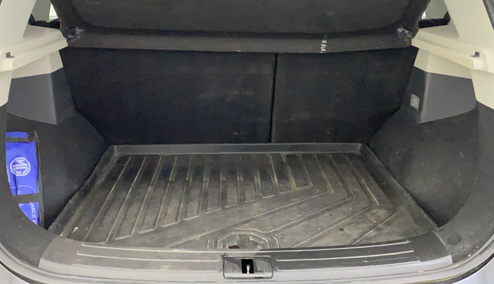 2022 MG ASTOR SUPER EX 1.5 MT, Petrol, Manual, 48,142 km, Boot Inside