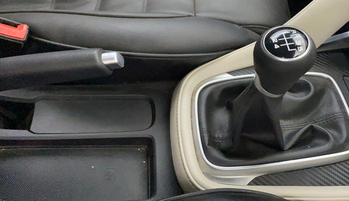 2022 MG ASTOR SUPER EX 1.5 MT, Petrol, Manual, 48,142 km, Gear Lever