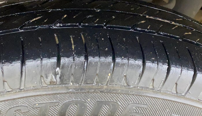 2014 Maruti Alto 800 LXI, Petrol, Manual, 38,460 km, Right Rear Tyre Tread