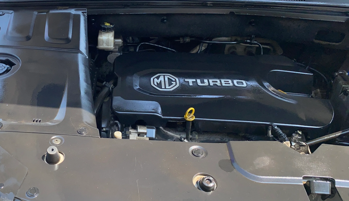 2021 MG HECTOR PLUS SHARP 2.0 DIESEL TURBO MT 6-STR, Diesel, Manual, 1,30,986 km, Engine View - Right