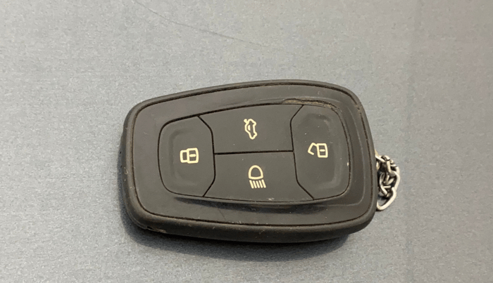 2020 Tata ALTROZ XZ PETROL, Petrol, Manual, 41,069 km, Key Close Up
