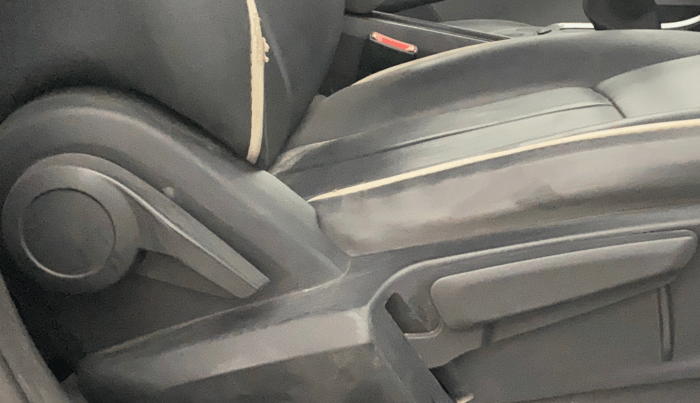 2020 Tata ALTROZ XZ PETROL, Petrol, Manual, 41,069 km, Driver Side Adjustment Panel