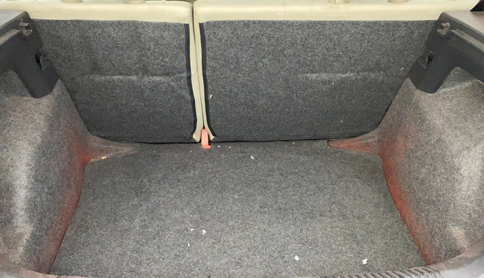 2013 Volkswagen Polo HIGHLINE DIESEL, Diesel, Manual, 52,206 km, Boot Inside