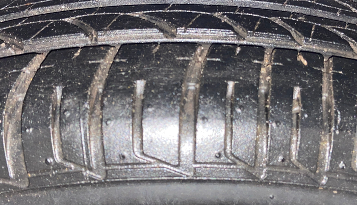 2017 Tata Tiago XT DIESEL, Diesel, Manual, 73,406 km, Right Rear Tyre Tread