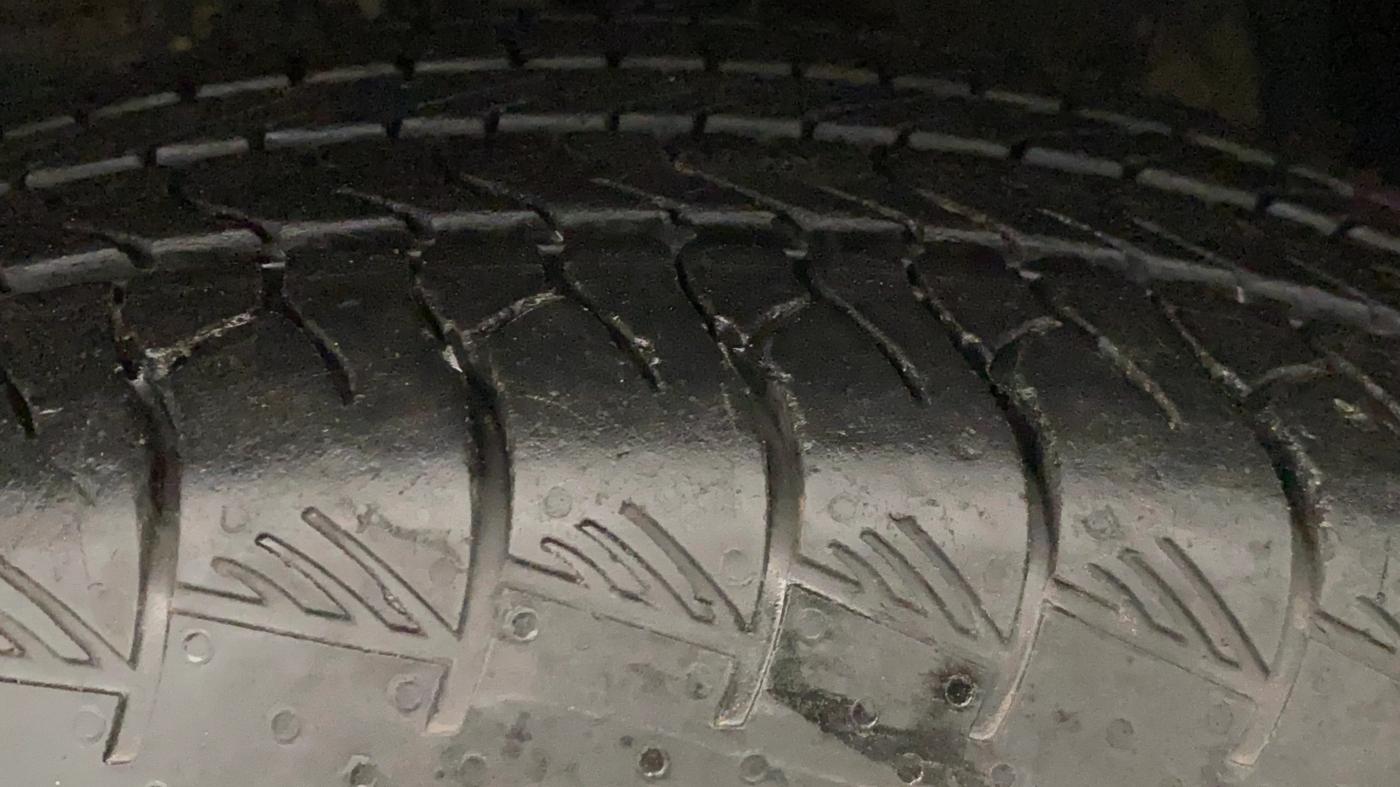 2023 Maruti Grand Vitara ZETA SMART HYBRID, Petrol, Manual, 28,620 km, Left Front Tyre Tread