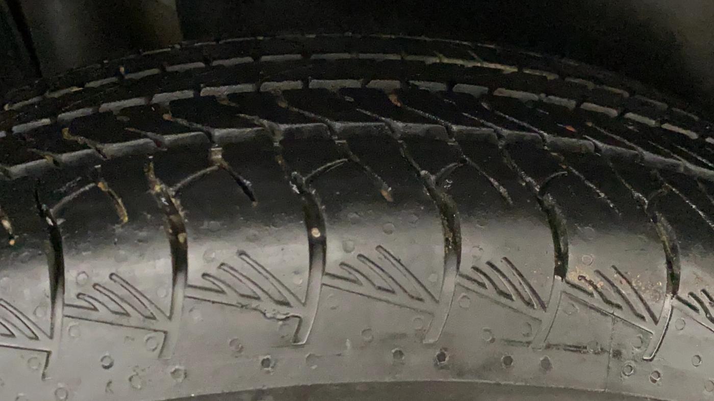2023 Maruti Grand Vitara ZETA SMART HYBRID, Petrol, Manual, 28,620 km, Right Rear Tyre Tread