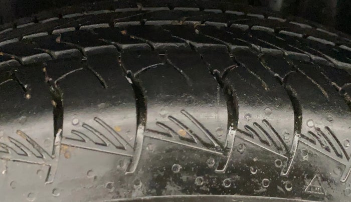 2023 Maruti Grand Vitara ZETA SMART HYBRID, Petrol, Manual, 28,620 km, Left Rear Tyre Tread