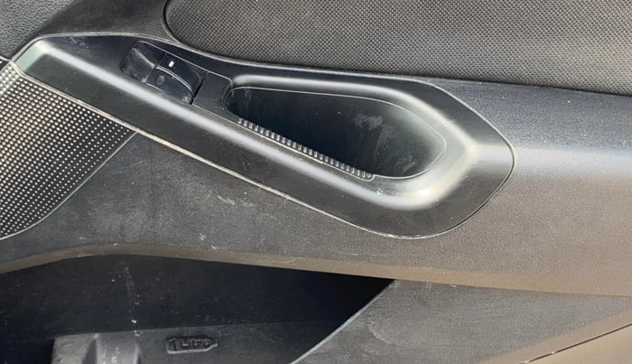 2013 Ford Figo EXI 1.4 DIESEL, Diesel, Manual, 81,857 km, Driver Side Door Panels Control