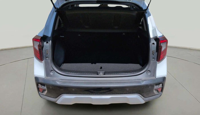 2024 KIA SELTOS HTX Plus 1.5 Diesel MT, Diesel, Manual, 9,964 km, Boot Inside