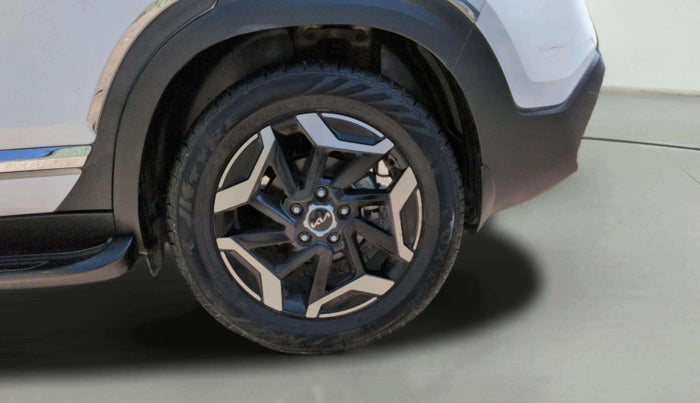 2024 KIA SELTOS HTX Plus 1.5 Diesel MT, Diesel, Manual, 9,964 km, Left Rear Wheel