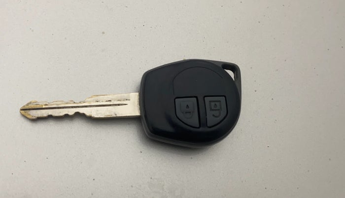 2016 Maruti Ertiga VXI CNG, CNG, Manual, 72,666 km, Key Close Up