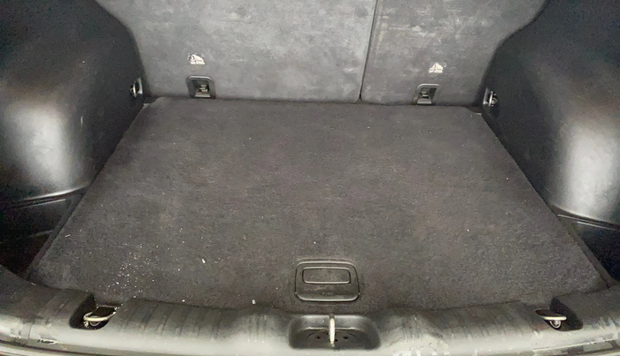 2017 Jeep Compass LIMITED 1.4 PETROL AT, Petrol, Automatic, 88,409 km, Boot Inside