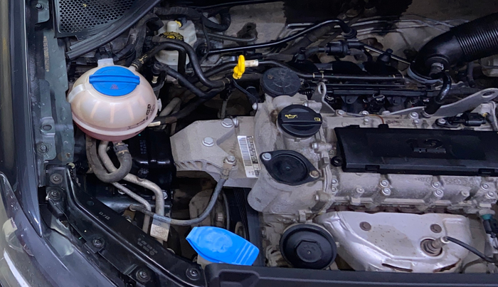 2017 Volkswagen Polo HIGHLINE1.2L, Petrol, Manual, 44,113 km, Engine View - Right