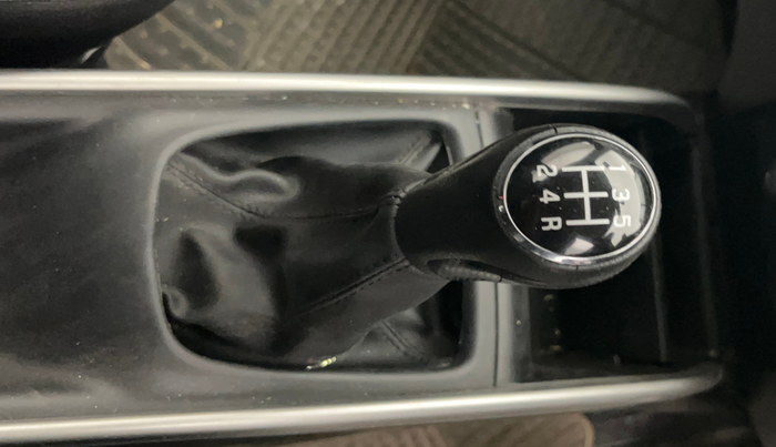 2017 Maruti Baleno DELTA PETROL 1.2, Petrol, Manual, 74,384 km, Gear Lever