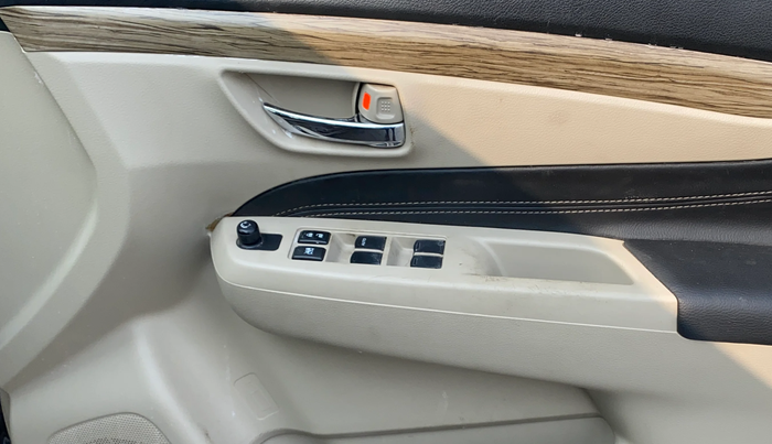 2019 Maruti Ciaz DELTA DIESEL 1.5, Diesel, Manual, 95,531 km, Driver Side Door Panels Control